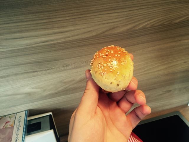 Pikante Grillbrötchen: Rezept für Burger & Co. – Foto 1