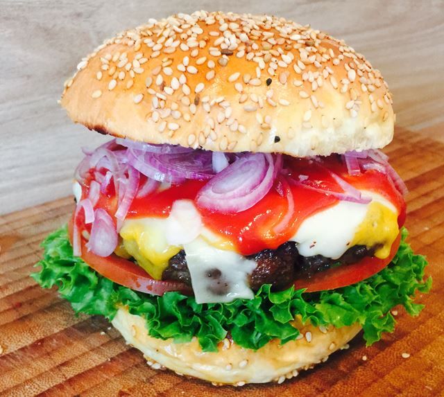 Der Classic Cheeseburger vom Grill – Foto 1