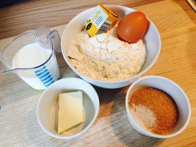 Süße Schnecken aus dem Dutch Oven mit Erdnussbutter & Kirsche – Foto 3