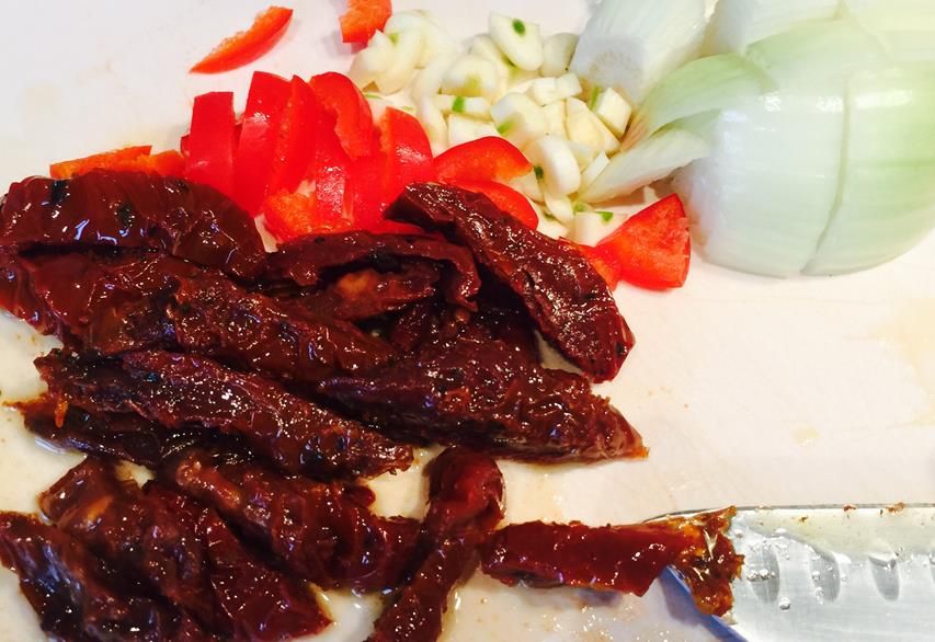 Pikante Feta Creme: Ein Rezept für Grill & BBQ – Foto 3