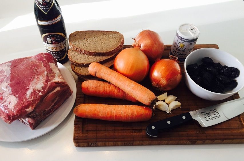 Gefüllter Schweinebraten mit Dunkelbiersoße – Foto 2