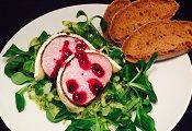 Schweinefilet im Baconmantel mit Brie-Preiselbeer-Krone