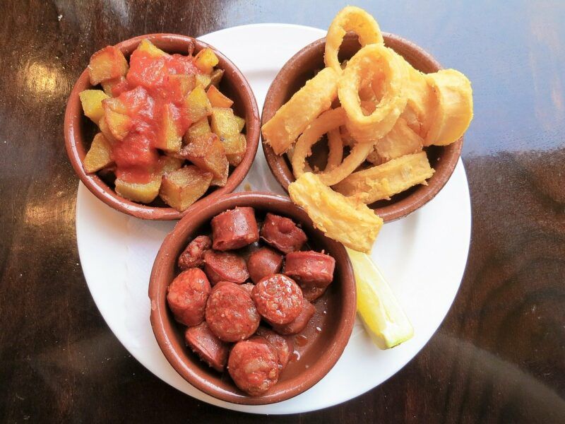 Spanische Grillspezialitäten: Von Tapas bis Chuletón