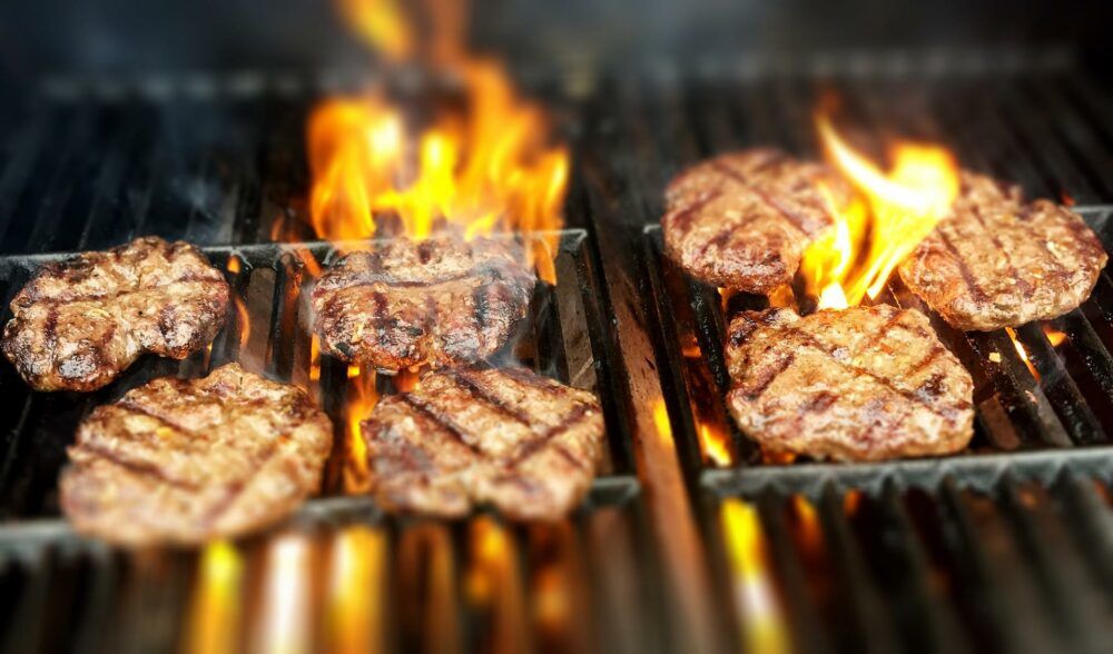 Der große Grill-Kaufratgeber: So wird das passende Modell gefunden